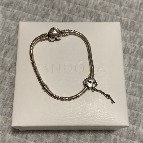 Pandora heart lock charm (ONLY) - Picture 1 of 4